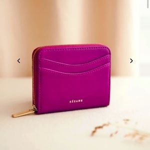 **ISO** 👀 looking Sézane Auguste wallet